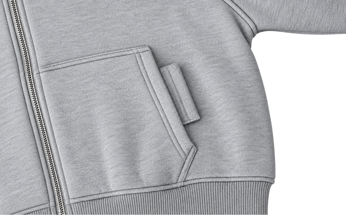 Signature Hoodie Product V7 Grey Melange. Detailansicht der Tasche und Verarbeitung am grauen Maison De La Rue Hoodie.