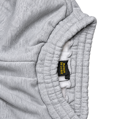 Signature Sweatpants Product V5 Grey Melange. Nahaufnahme des elastischen Bundes der grauen Maison De La Rue Sweatpants.